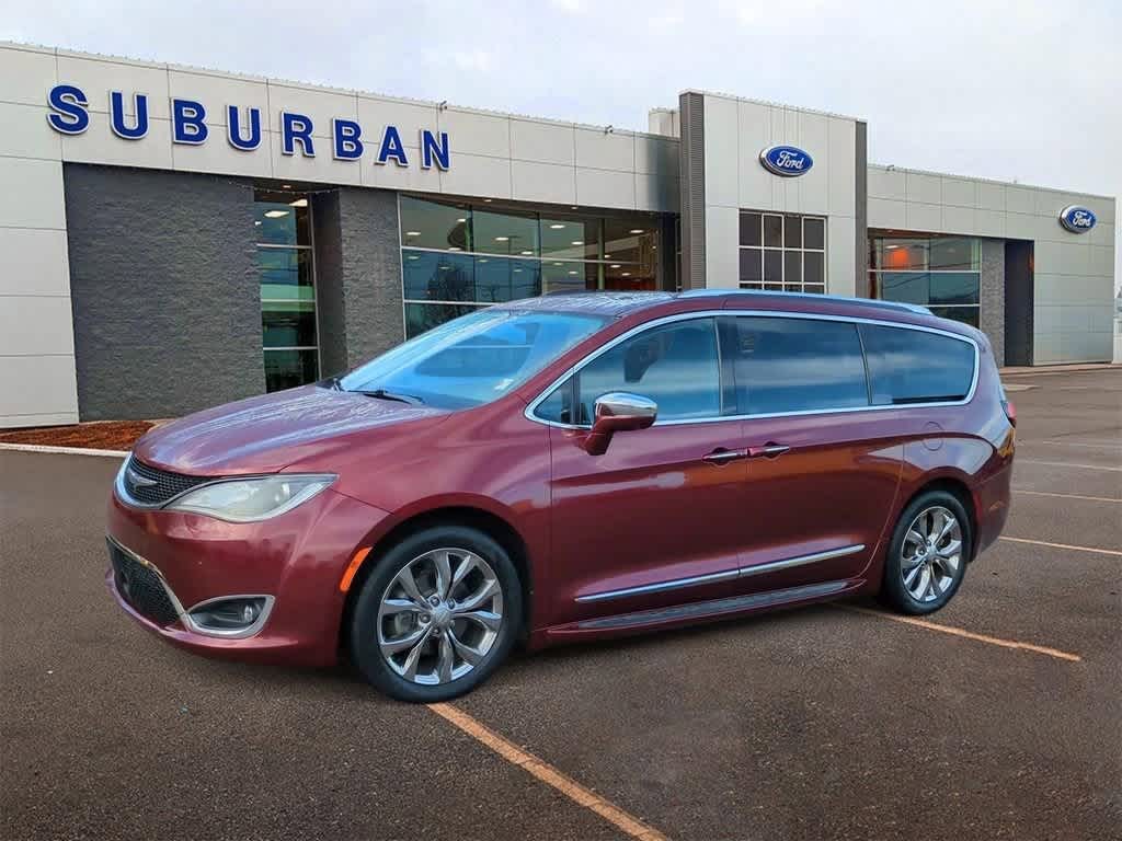 2017 Chrysler Pacifica Limited 4