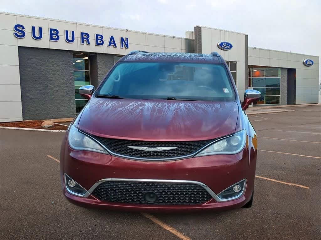 2017 Chrysler Pacifica Limited 3