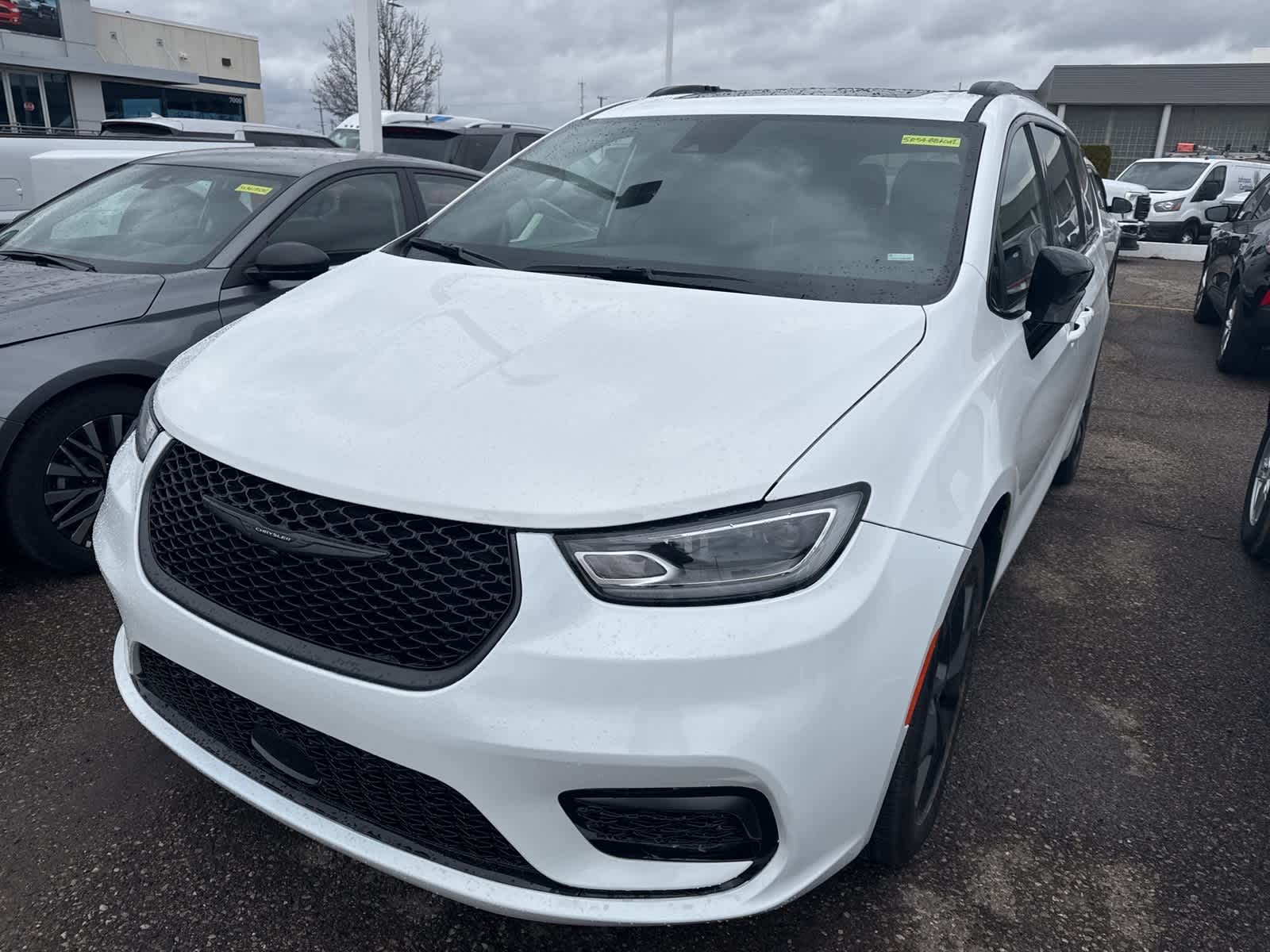 2025 Chrysler Pacifica Limited FWD