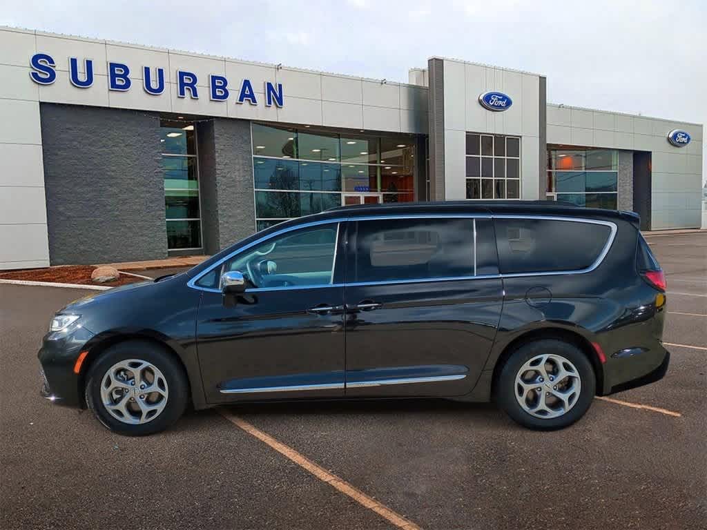 2023 Chrysler Pacifica Limited 5