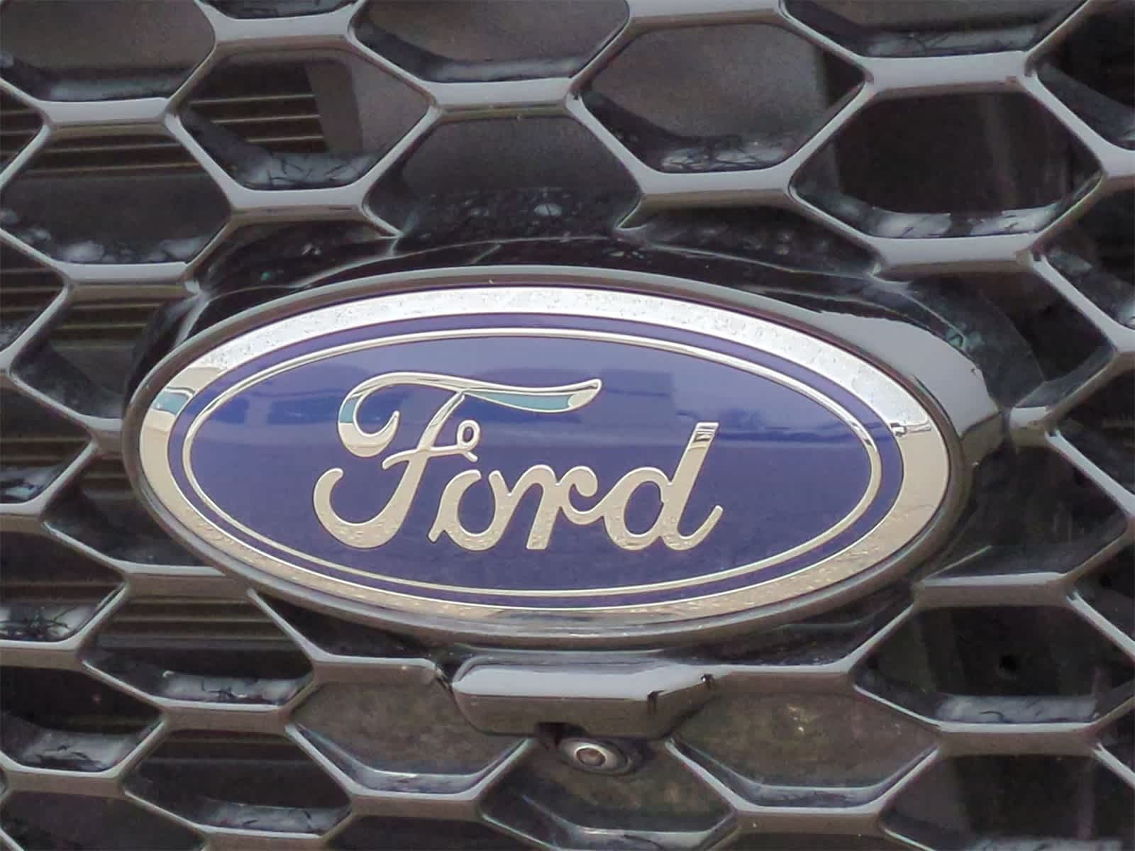 2022 Ford Edge ST 12