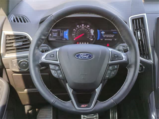 2022 Ford Edge ST 24