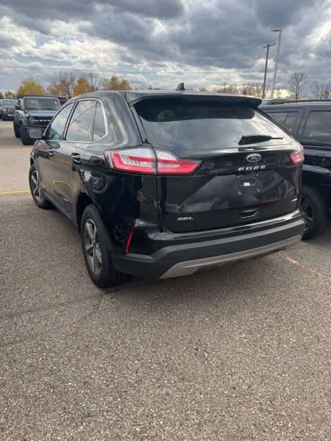 2024 Ford Edge SEL 2