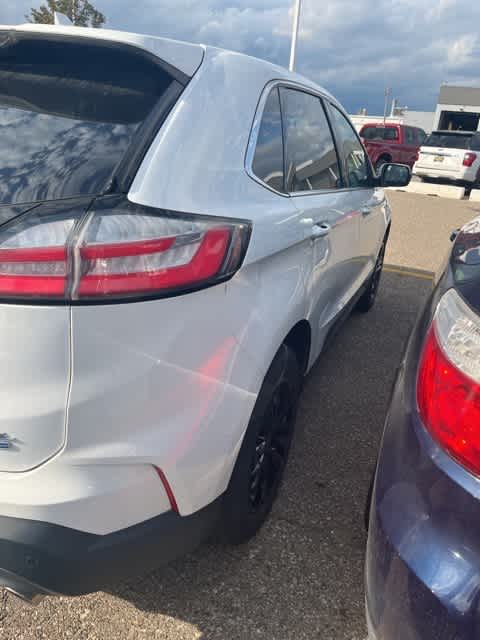 2020 Ford Edge SEL 5