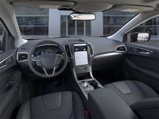 2024 Ford Edge Titanium 9