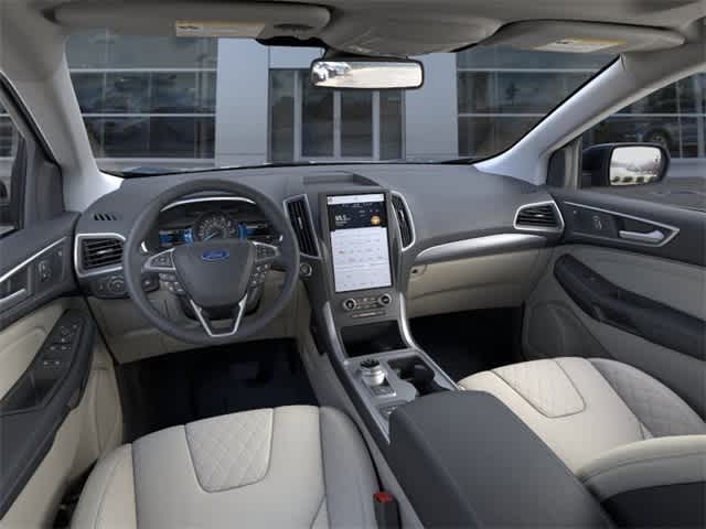 2024 Ford Edge Titanium 9