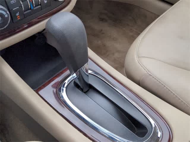 2011 Chevrolet Impala LT Retail 29