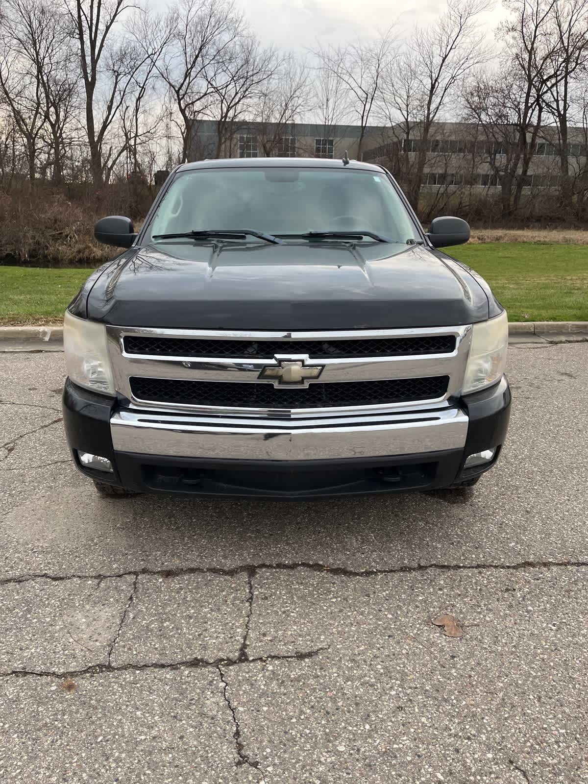 2007 Chevrolet Silverado 1500 LT w/1LT 2WD Crew Cab 143.5 8