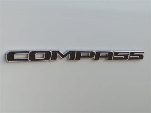 2023 Jeep Compass Limited 13