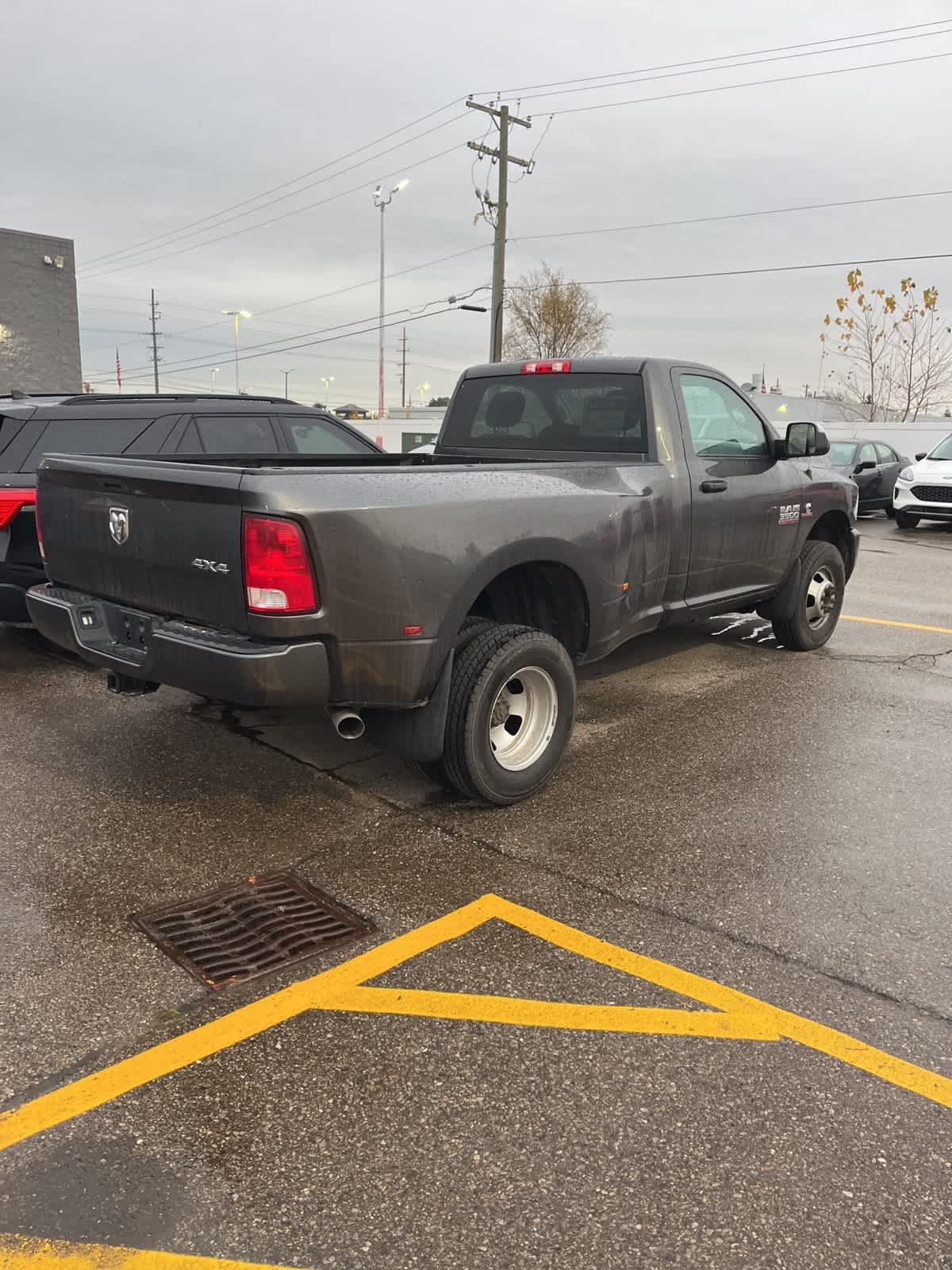 2017 Ram 3500 Tradesman 4x4 Reg Cab 8 Box 7