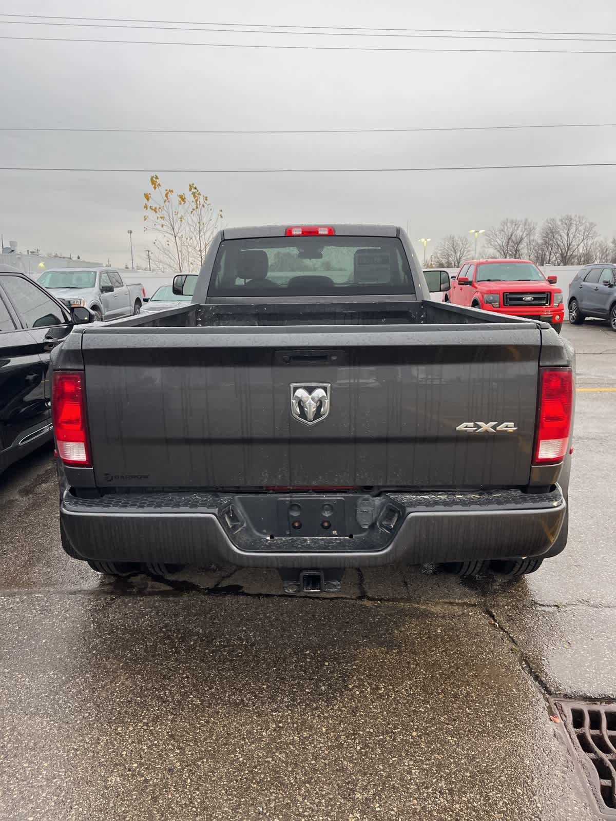 2017 Ram 3500 Tradesman 4x4 Reg Cab 8 Box 6