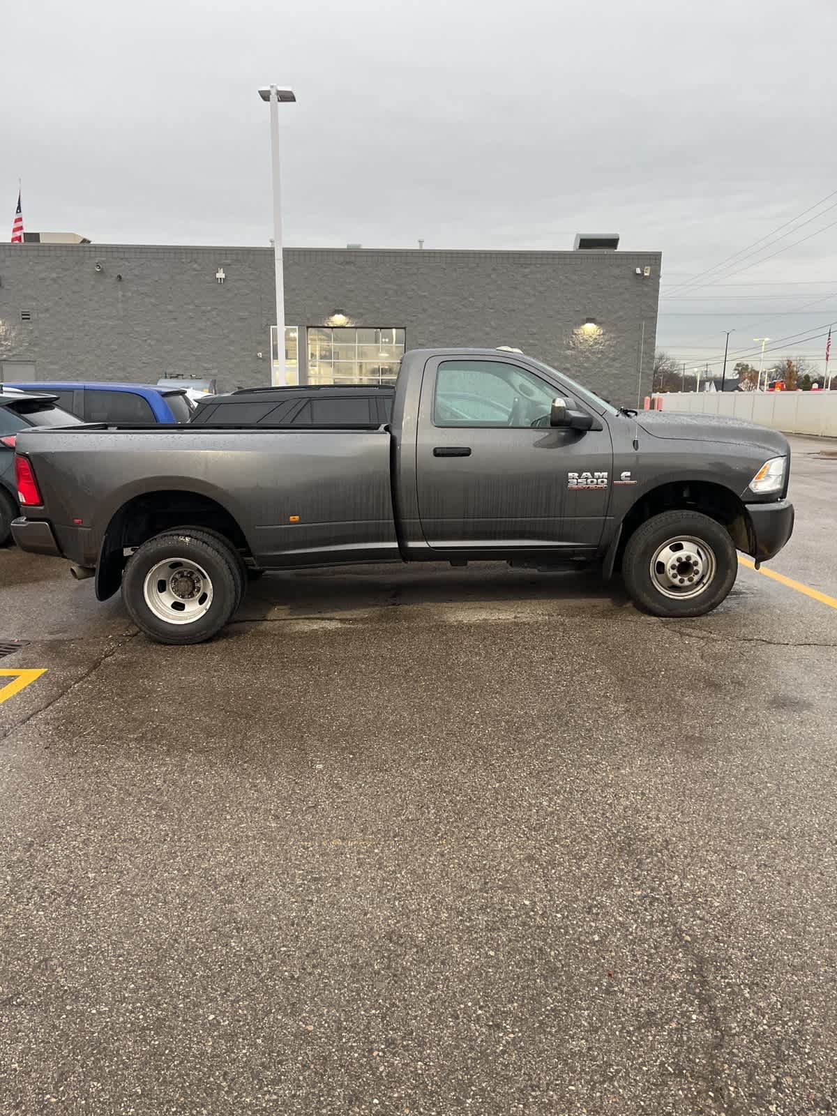 2017 Ram 3500 Tradesman 4x4 Reg Cab 8 Box 8