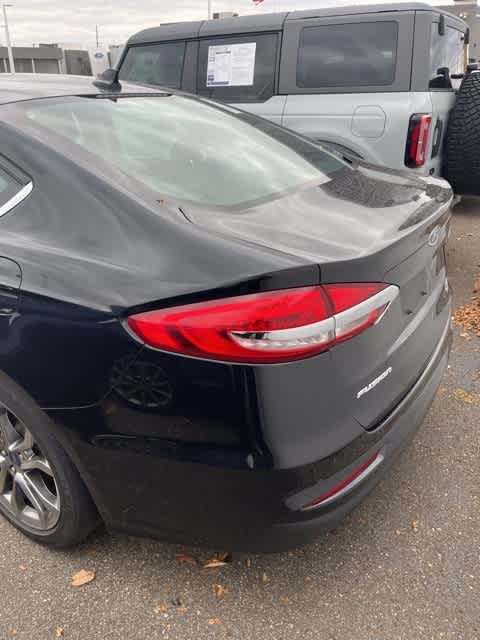 2020 Ford Fusion SEL 2