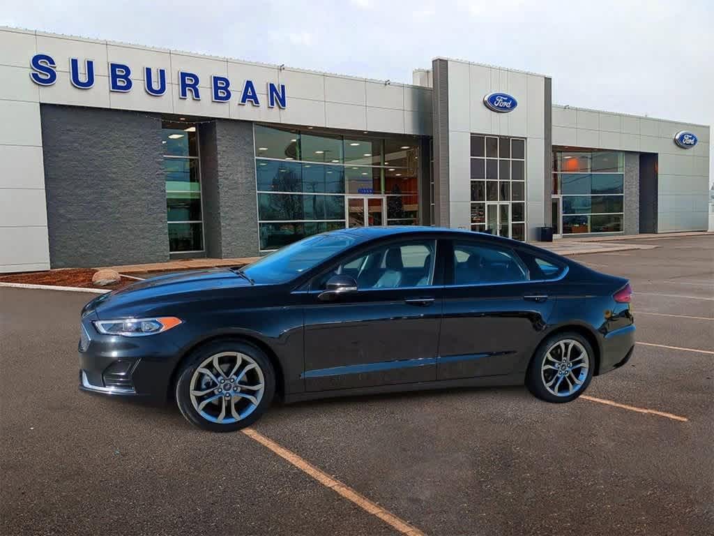 2020 Ford Fusion SEL 4