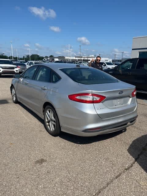 2014 Ford Fusion SE 3