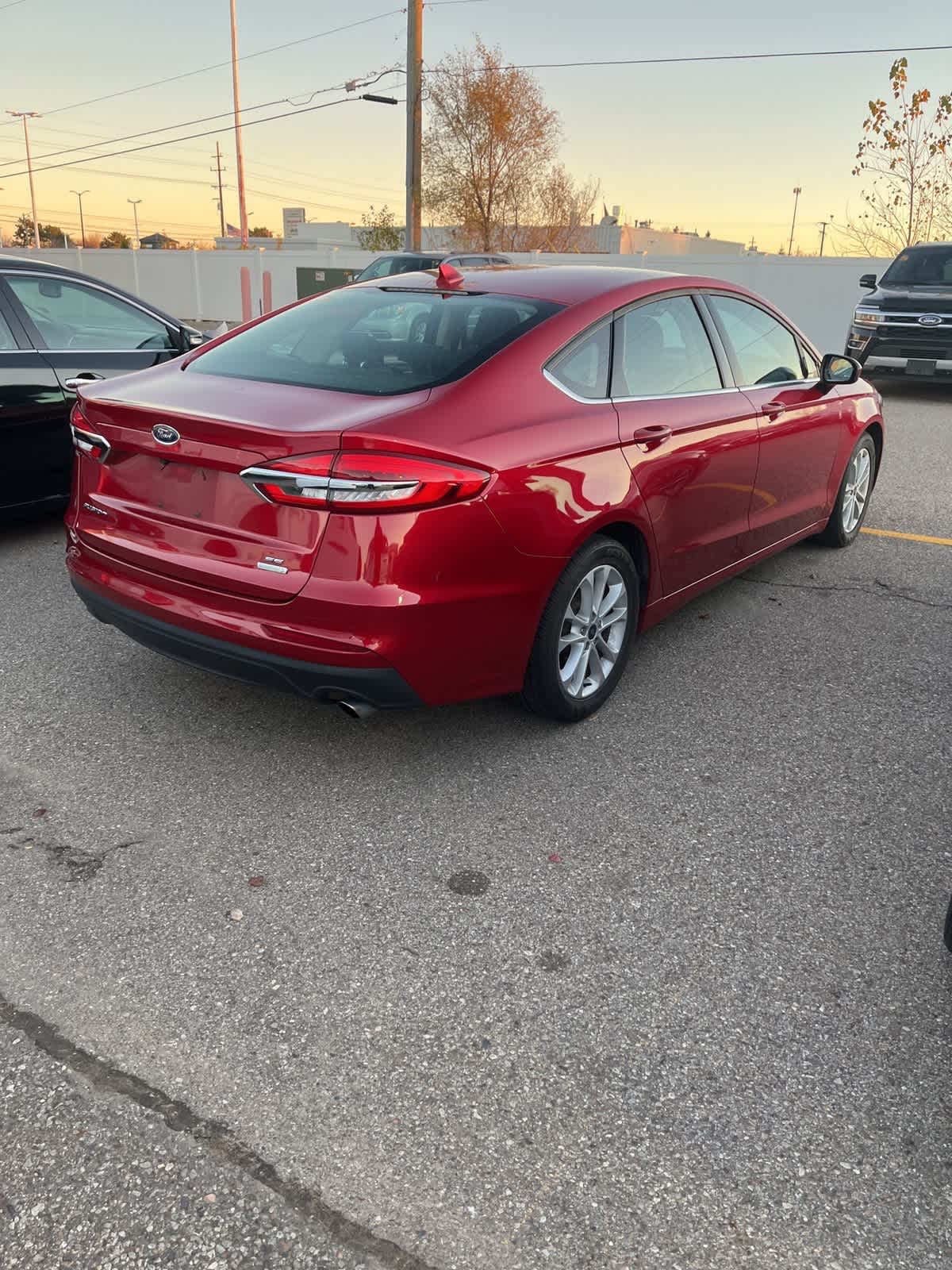 2020 Ford Fusion SE 4