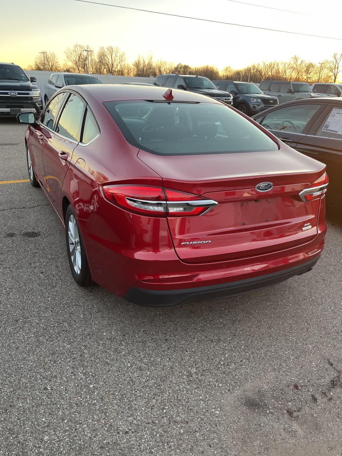 2020 Ford Fusion SE 2