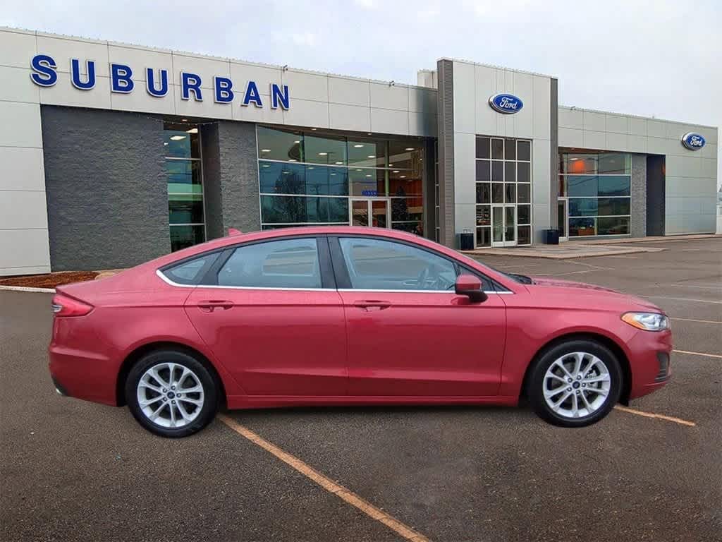 2020 Ford Fusion SE 9