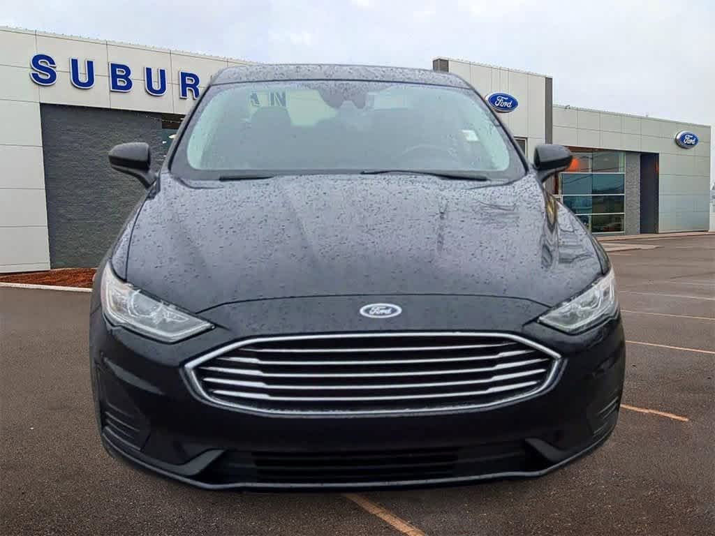 2020 Ford Fusion SE 3