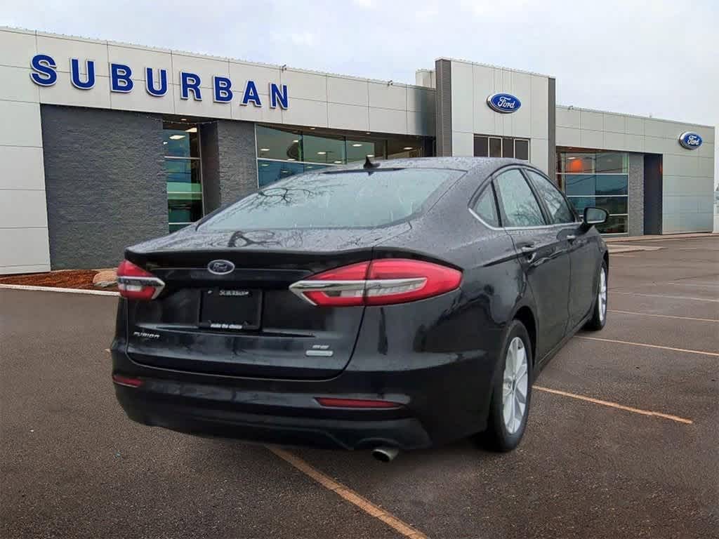 2020 Ford Fusion SE 8