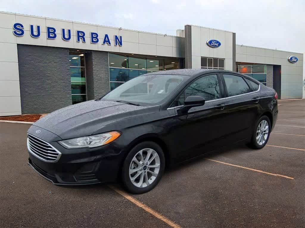 2020 Ford Fusion SE 4