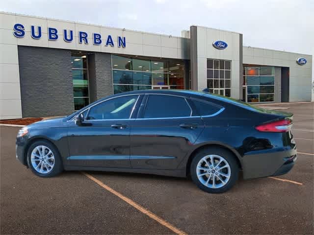 2020 Ford Fusion SE 6