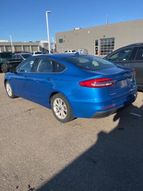 2020 Ford Fusion SE 3