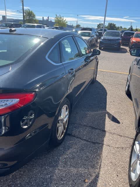 2013 Ford Fusion SE 6