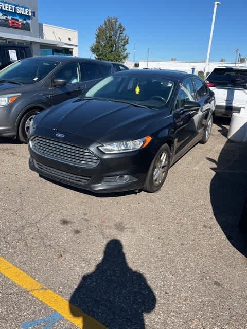 2013 Ford Fusion SE 10