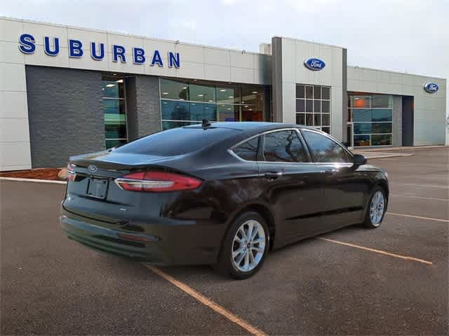 2019 Ford Fusion Hybrid SE 8