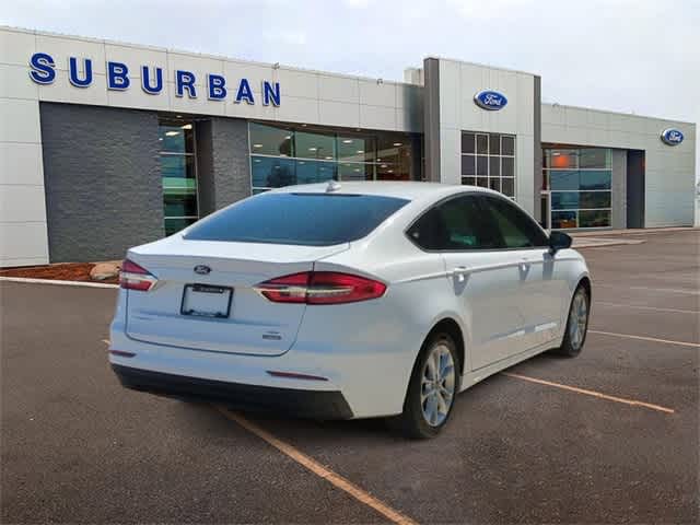 2020 Ford Fusion Hybrid SE 8