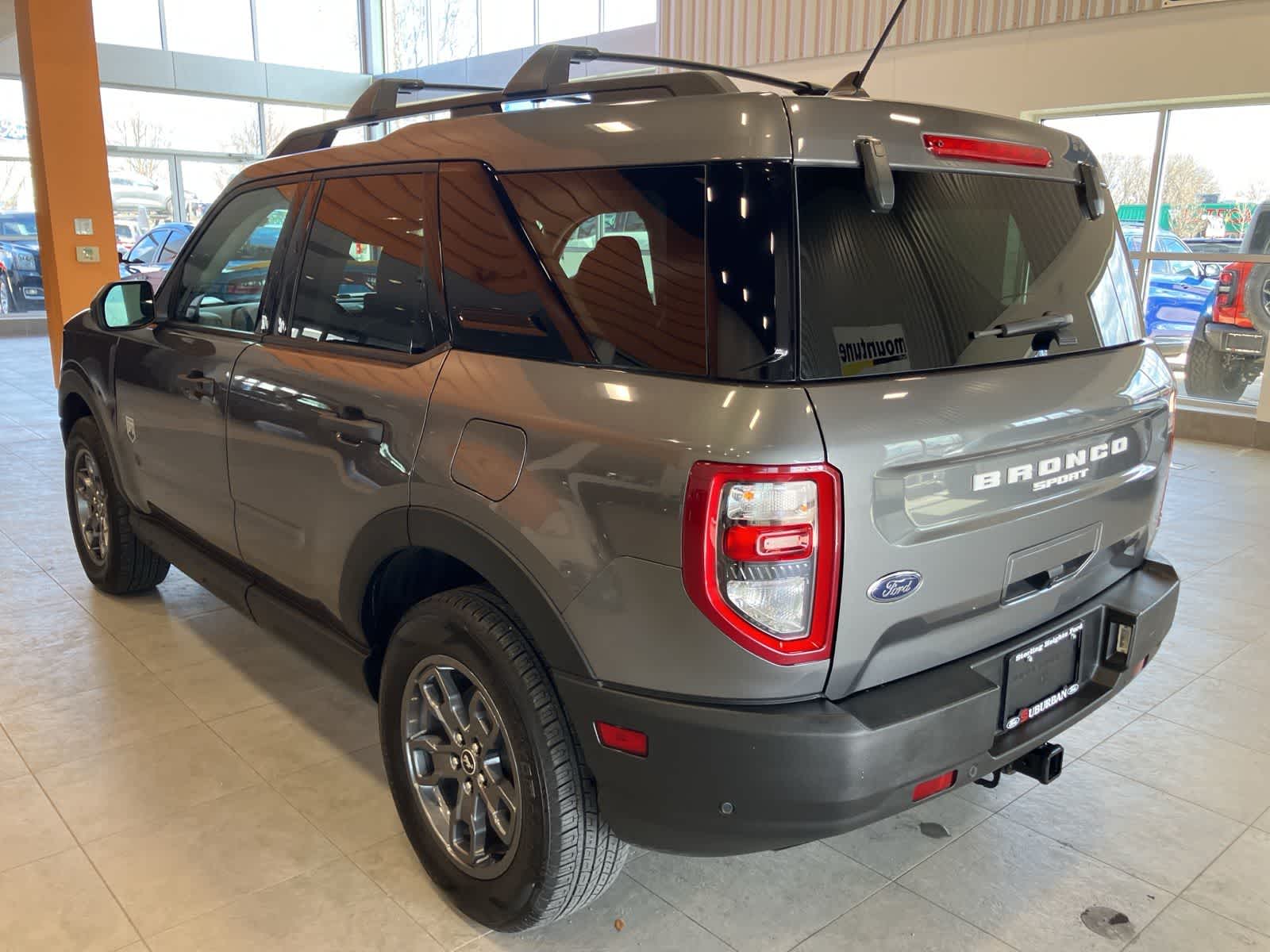 View vehicle photo 7