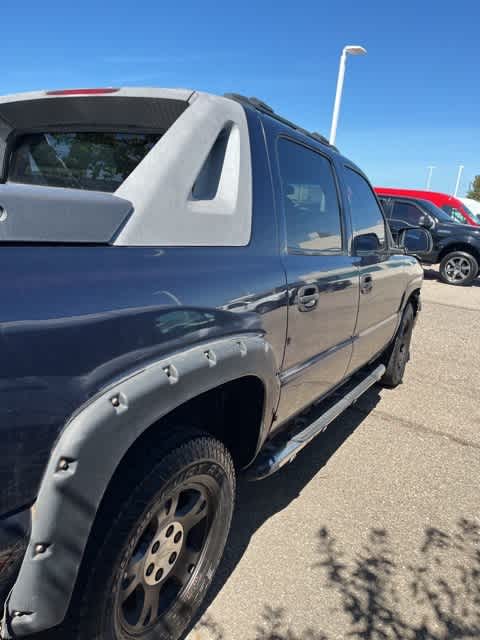 2004 Chevrolet Avalanche Z66 1500 5dr Crew Cab 130 WB 5