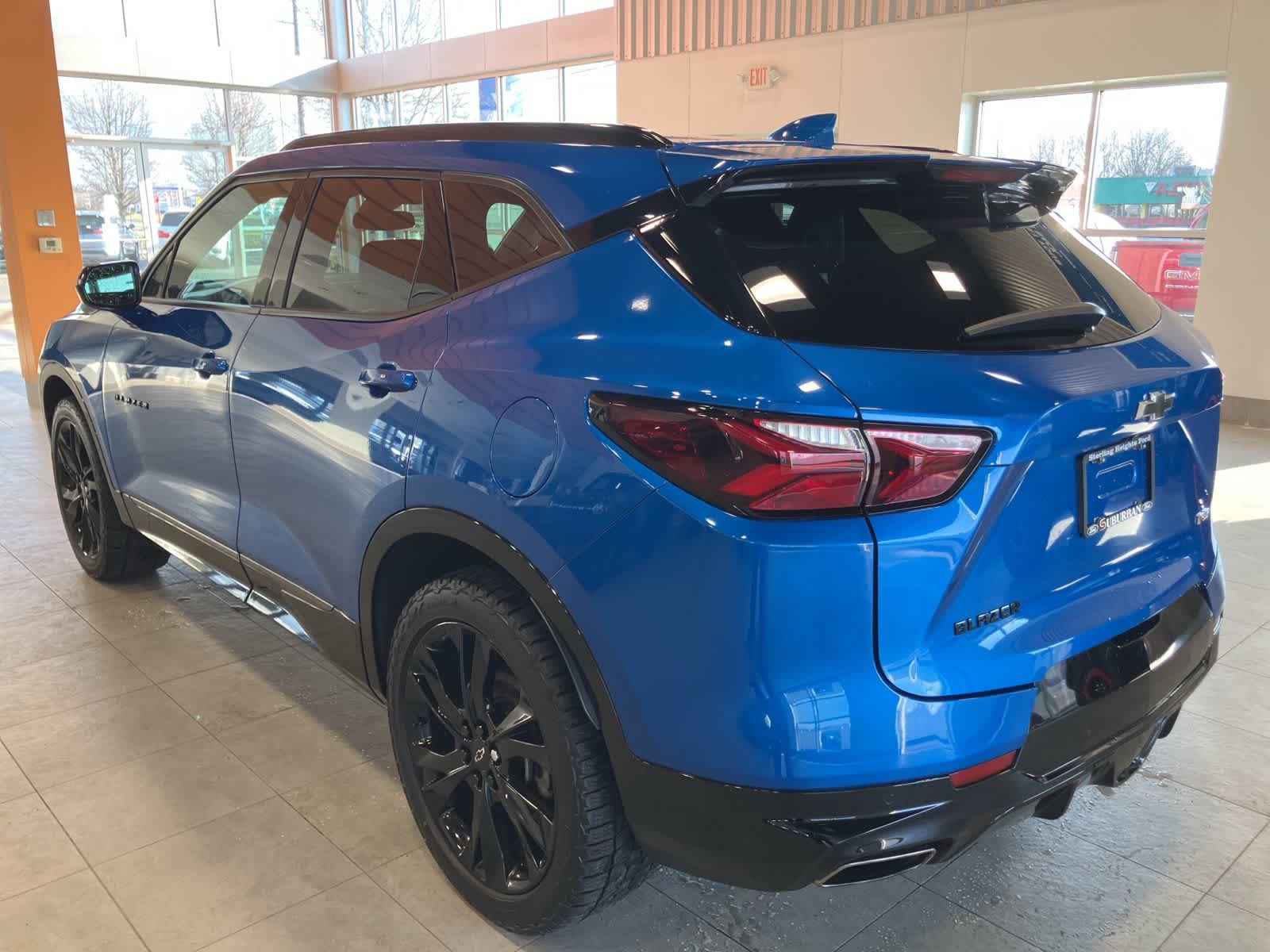 View vehicle photo 7