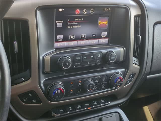 2015 GMC Sierra 1500 Denali 4WD Crew Cab 143.5 29