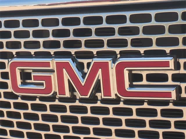 2015 GMC Sierra 1500 Denali 4WD Crew Cab 143.5 12