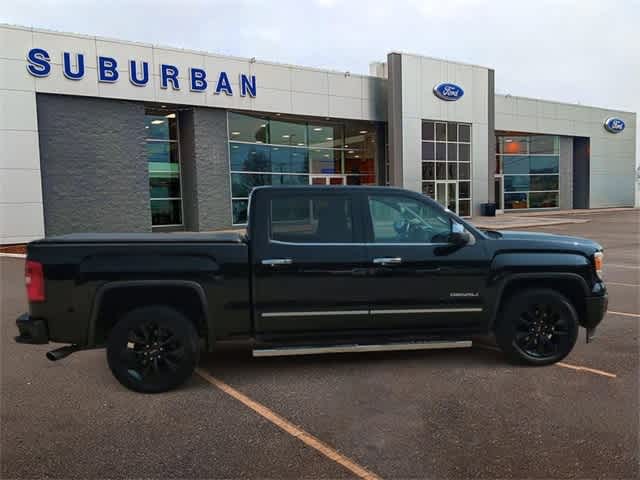 2015 GMC Sierra 1500 Denali 4WD Crew Cab 143.5 9