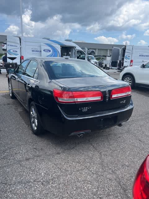 2011 Lincoln MKZ BASE 2