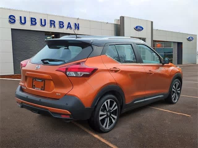 2020 Nissan Kicks SR 8