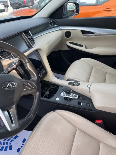 2019 INFINITI QX50 ESSENTIAL 13