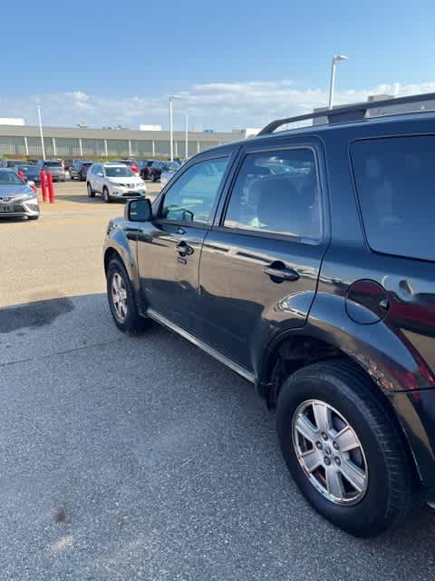 2010 Mercury Mariner BASE 4