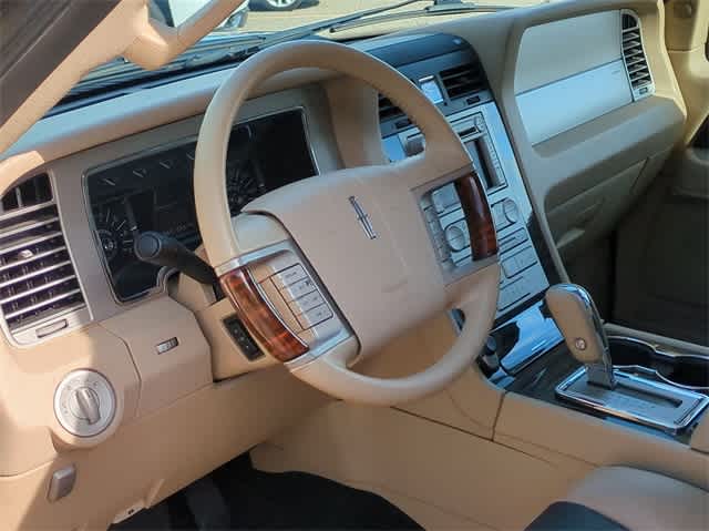 2008 Lincoln Navigator L L 10