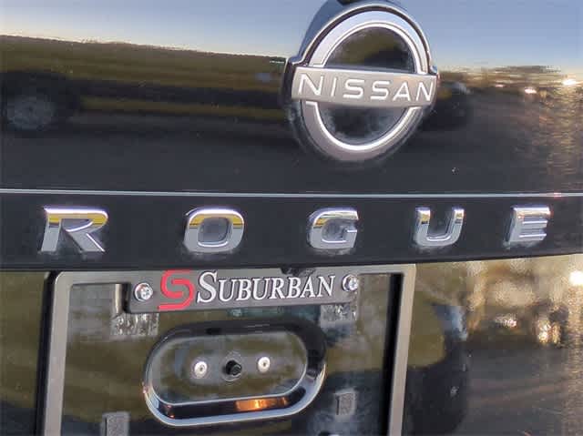 2022 Nissan Rogue S 13