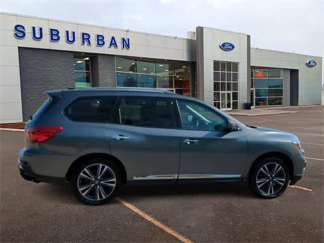 2018 Nissan Pathfinder Platinum 9