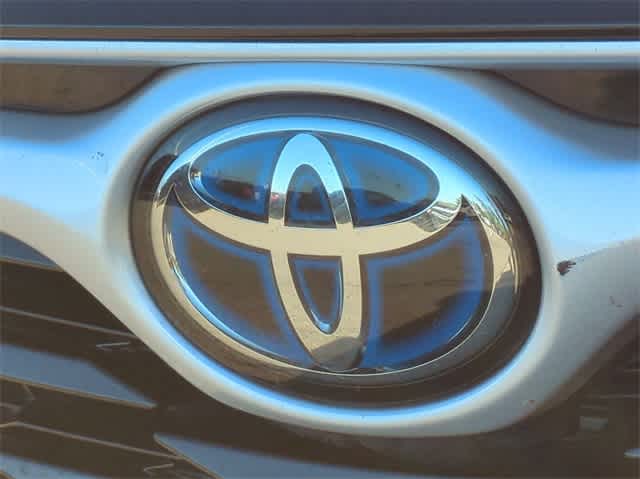 2021 Toyota Highlander Hybrid XLE 12