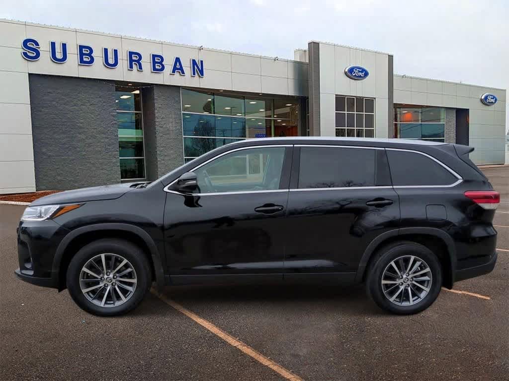 2019 Toyota Highlander  5