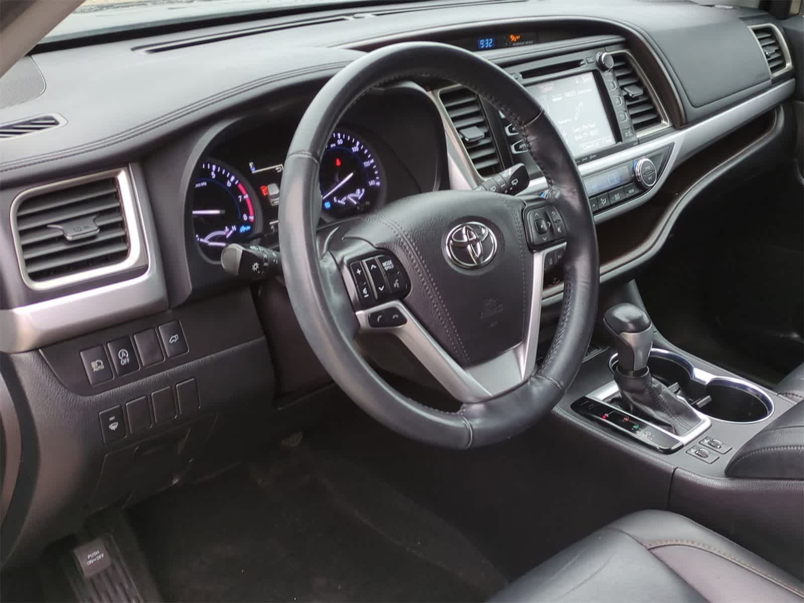 2019 Toyota Highlander  10