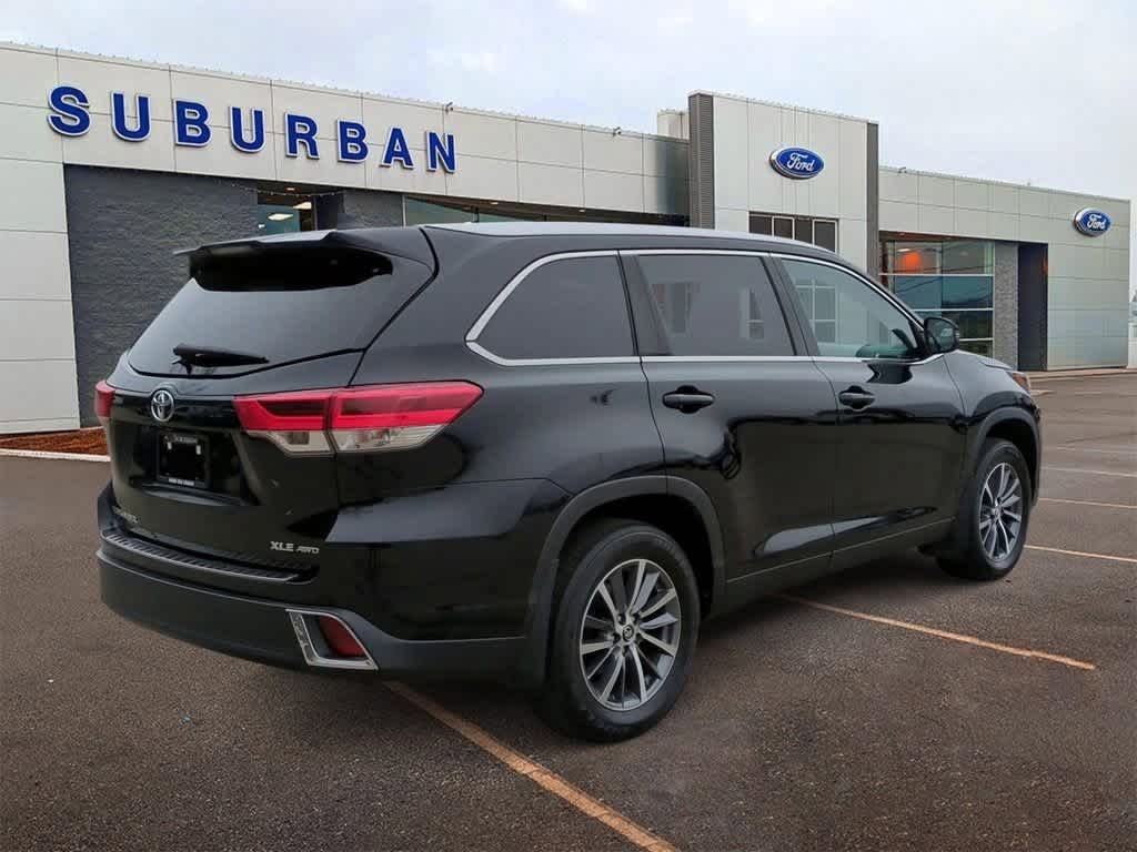 2019 Toyota Highlander  8