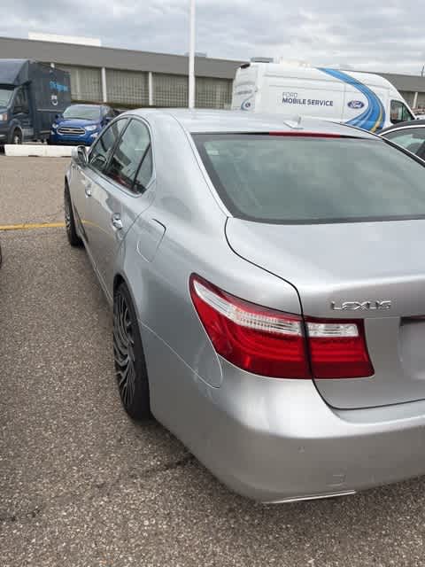 2009 Lexus LS 460  2