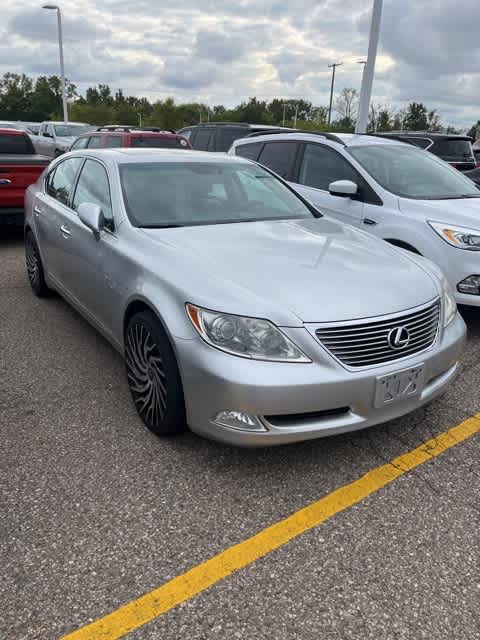 2009 Lexus LS 460  7